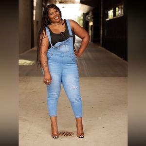 Jumper with Crop Pants Legs